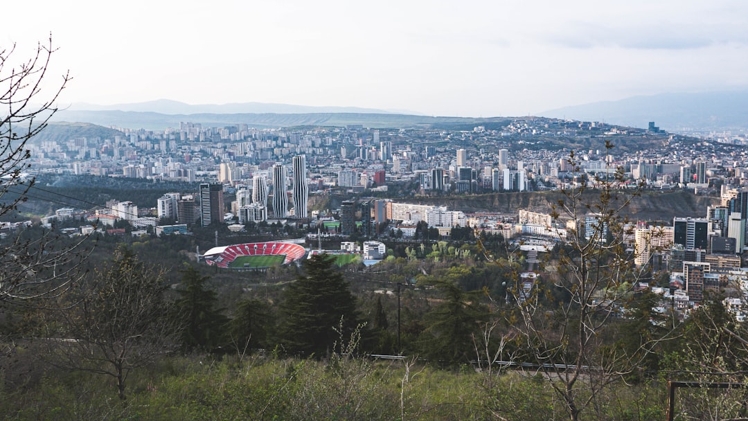 Top Local SEO Plays That Win Competitive SERPs—Without Bigger Budgets (2025-12-29-2000) - Eikeland SEO